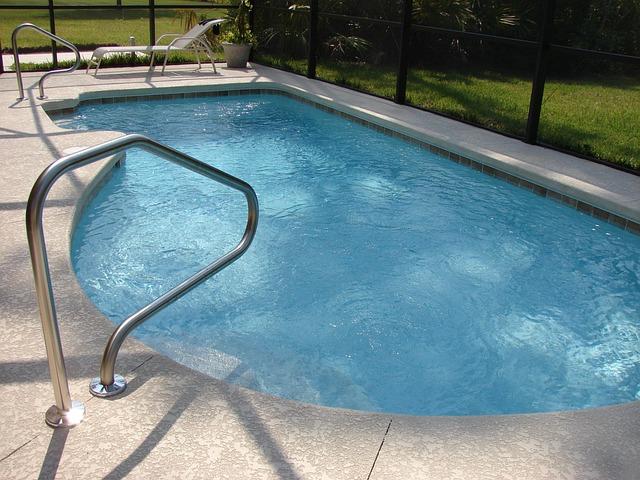 Guide to Spring Pool Opening with Robotics